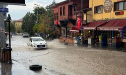 Eskişehir'de kuvvetli sağanak ve dolu etkili oldu