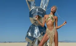 Ünlü model Şevval Şahin, Burning Man Festivali'nde