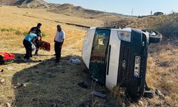 Şırnak'ta minibüs devrildi: 6 yaralı