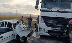 Afyonkarahisar'daki trafik kazasında ölen 3 kişi Eskişehir'de son yolculuklarına uğurlandı