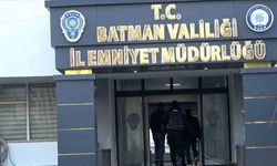 Batman'da polisin ‘Dur’ ihtarına uymayarak kaçan otomobilden 57 kilo 752 gram uyuşturucu çıktı