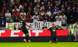 Beşiktaş, Fransız devi Lyon'u deplasmanda devirdi