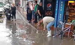 Çanakkale'de sağanak; yollar göle döndü