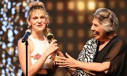 Farah Zeynep Abdullah: Ödülümü kadınlar için alıyorum