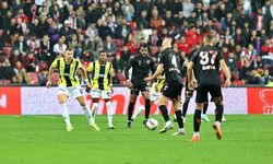 Fenerbahçe, deplasmanda karşılaştığı Samsunspor ile berabere kaldı