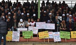 ‘Yaylalarımıza dokunma’ mitinginde gerginlik; ev sahibi başkan alanı terk etti