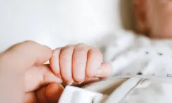 Sağlık Bakanlığı'ndan taburcu olacak yenidoğanlar için araba koltuğu şartı
