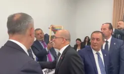 CHP’li vekillerden Mehmet Şimşek’e ‘abaküslü’ tepki