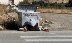 Ankara’da çöpten yiyecek topluyor gibi davranıp dilenen kadın gözaltına alındı