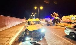 Bingöl'de hafif ticari araç ile sepetli motosiklet çarpıştı: 1 ölü, 2 yaralı