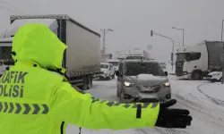 Çankırı'da D-100 kara yolunun İstanbul istikameti araç trafiğine kapatıldı