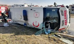 Edirne'de ambulansla otomobil çarpıştı: 7 yaralı