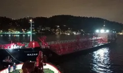 İstanbul Boğazı'nda dümeni arızalanan tanker kurtarıldı