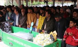 6 yaşındaki Şirin Elmas'ın tabutuna da gelinlik bırakıldı