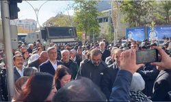 Van'da kayyum protestosu