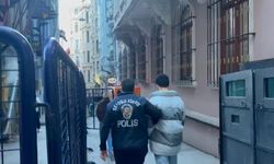 Beyoğlu’nda sağlık görevlilerine saldırıp serbest kalan çift tutuklandı