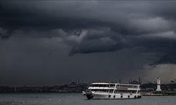 AKOM'dan İstanbul için gök gürültülü ve kuvvetli yağış uyarısı