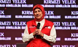 Türk Kızılay Genel Başkanı Yılmaz, İdlib'de fırını ve lojistik merkezini ziyaret etti