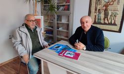 Umut Yaşar Abat, Ankara’da sanat ile Nanoist Edebiyat ve Felsefe Dergisi’ni anlatıyor