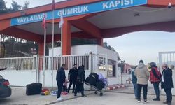 Yayladağı Hudut Kapısı'nda Suriyelilerin geçişleri sürüyor