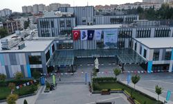 Beylikdüzü Belediye Meclisi'nde AK Parti grubu toplantıyı terk etti