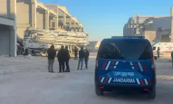 Gaziantep'te çalıştığı inşaatta başına beton blok düşen vinç operatörü öldü