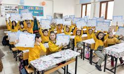 Karneler hazır: 16 milyon öğrenci için yarıyıl tatili başlıyor