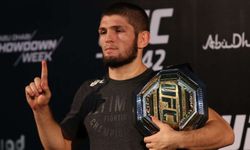 Khabib Nurmagomedov uçaktan indirildi