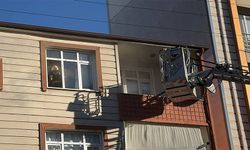 Kocaeli'de apartman dairesinde çıkan yangın söndürüldü