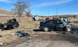 Nevşehir'de otomobiller çarpıştı; baba ile oğlu öldü, 4 yaralı