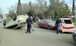 Takla atan araçtan, emniyet kemeri sayesinde yara almadan çıktı