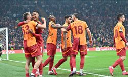 Galatasaray'da Beşiktaş maçı öncesi büyük tehlike! İki oyuncu sarı kart sınırında