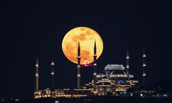 Ankara ve İstanbul'da dolunay görüntülendi