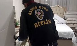 Kadınları fuhşa zorlayıp, uyuşturucu kuryeliği yaptıran çeteye operasyon: 9 gözaltı
