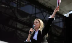 Dilek İmamoğlu'ndan İBB soruşturmasında tutuklanan kadınlar için 'özgürlük' çağrısı