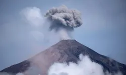 Guatemala'daki Fuego Yanardağı patladı