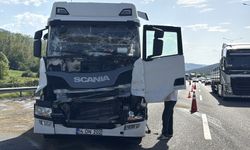 Bolu’da tır kazası: Ankara istikameti trafiğe kapandı