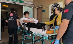 Arkadaşıyla şakalaşırken bıçaklandı
