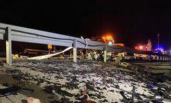 Ankara-Niğde otoyolunda iki otomobil kafa kafaya çarpıştı: 4 ölü, 1 yaralı