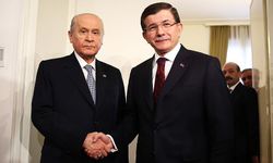 Devlet Bahçeli'den Ahmet Davutoğlu'na teşekkür telefonu