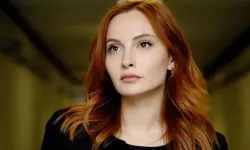 Başak Gümülcinelioğlu Cannes’da hamile olduğunu duyurdu