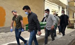 Çilingirle girilen evde, derin dondurucuda parçalanmış ceset bulundu