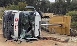 Devrilen kamyonun sürücüsü öldü