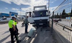 Direksiyon başında kalp krizi geçirdiği iddia edilen sürücü kaza yaptı