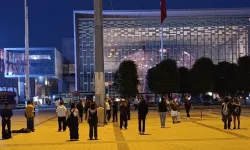 Taksim’de 'duran adam' eylemi: 19 genç adli kontrolle serbest bırakıldı