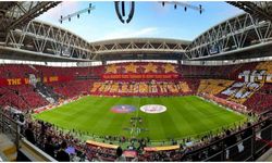 Galatasaray taraftarından şampiyonluk koreografisi