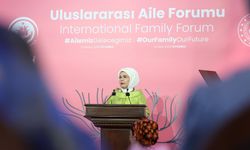 Emine Erdoğan: Evlenme yaşını ileri atan bahanelere geçit veremeyiz