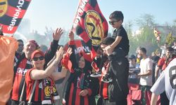 Eskişehirspor, 2 yıl sonra profesyonel lige döndü