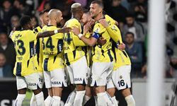 Fenerbahçe deplasmanda Başakşehir'i 4 golle geçti