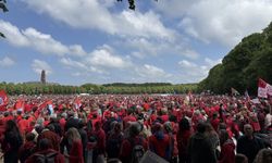 Hollanda’da on binler Filistin için yürüdü